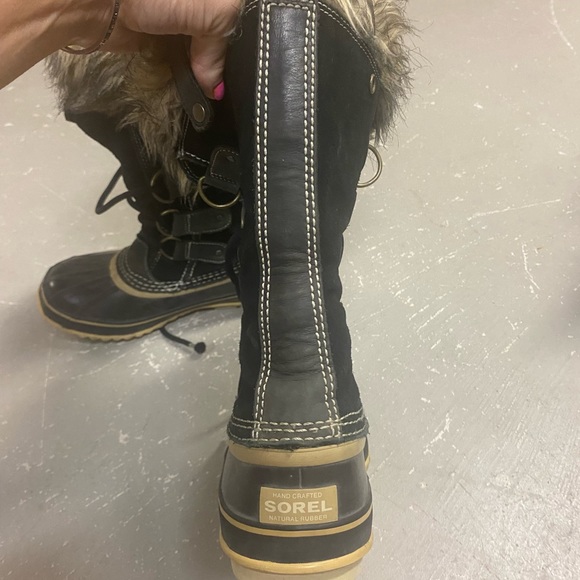 EUC - Picture 1 of 2